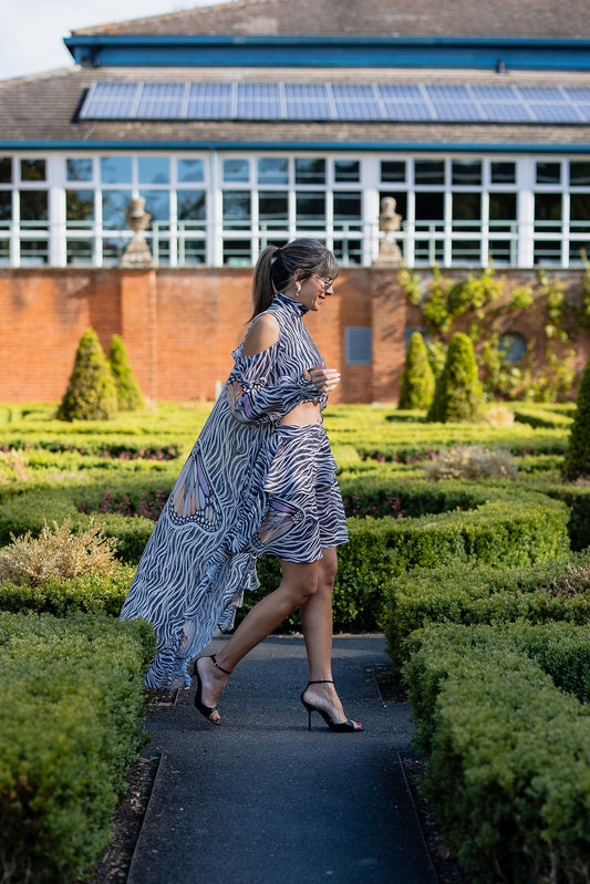 Wildē | E£7500 - cape top and tiered skirt set